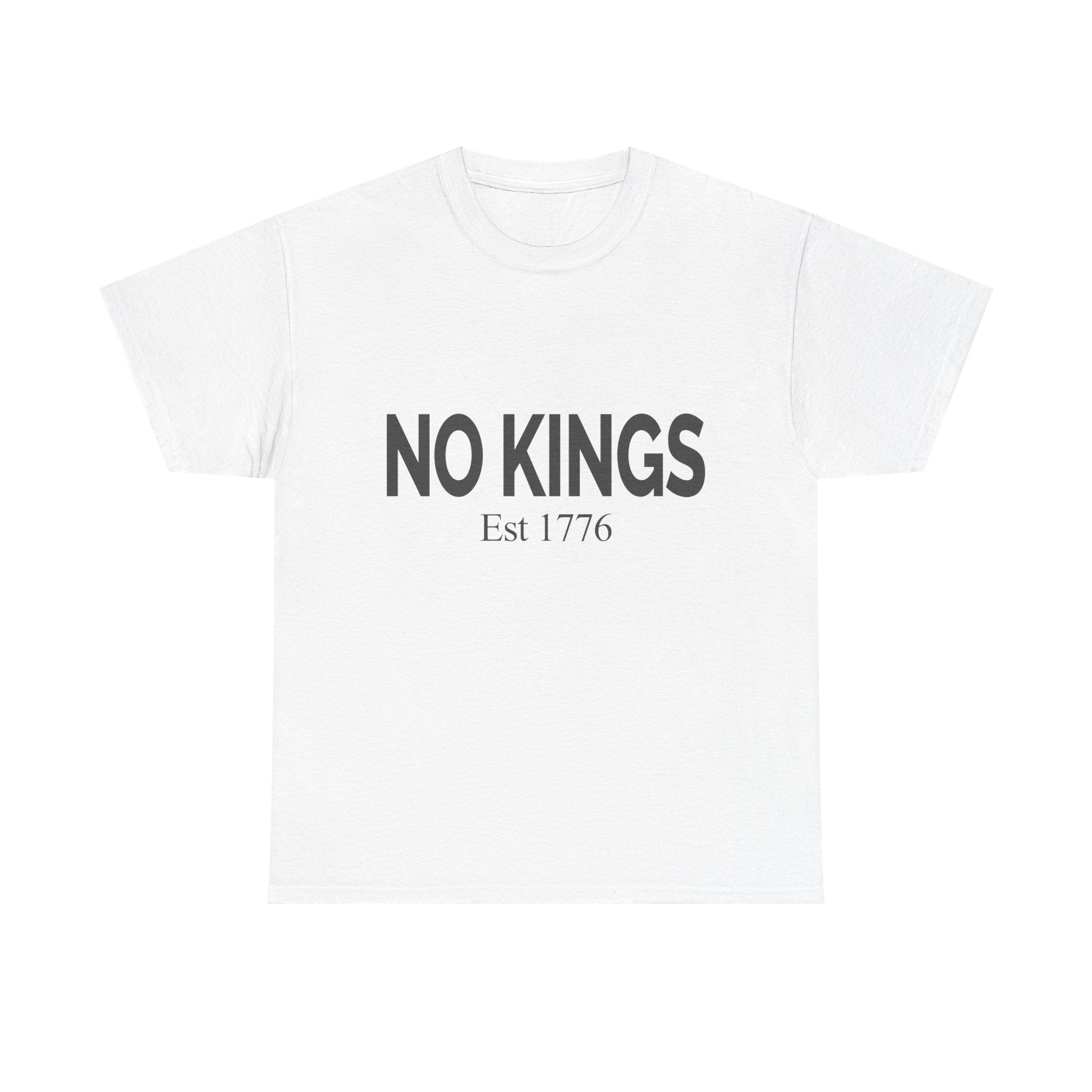 Unisex Heavy Cotton Tee – “NO KINGS Est. 1776” Graphic T-Shirt | Patriotic Apparel | Freedom Lovers Gift | Rebel Style | Everyday Streetwear